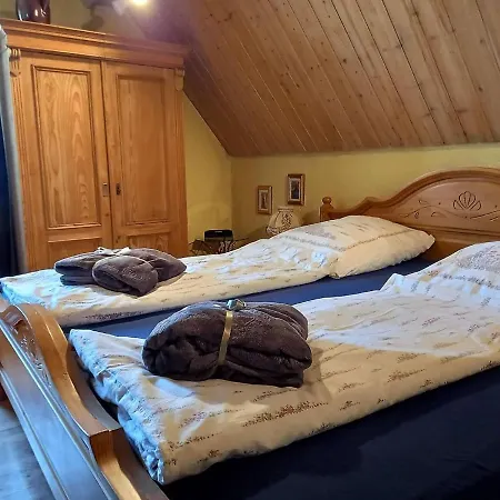 Cozy Bungalow In Geroldsgrun